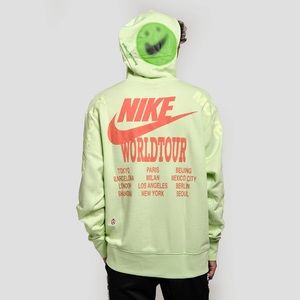 Nike Sweatshirt French Terry "World Tour" Size Large